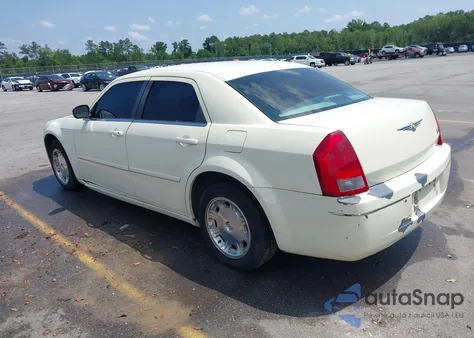 2005 Chrysler 300 Touring из США, поврежденный, VIN 2C3JA53G85H616771